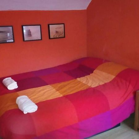 202A Atico Con Encanto - Centro De Villaviciosa 比利亚维西奥萨 外观 照片
